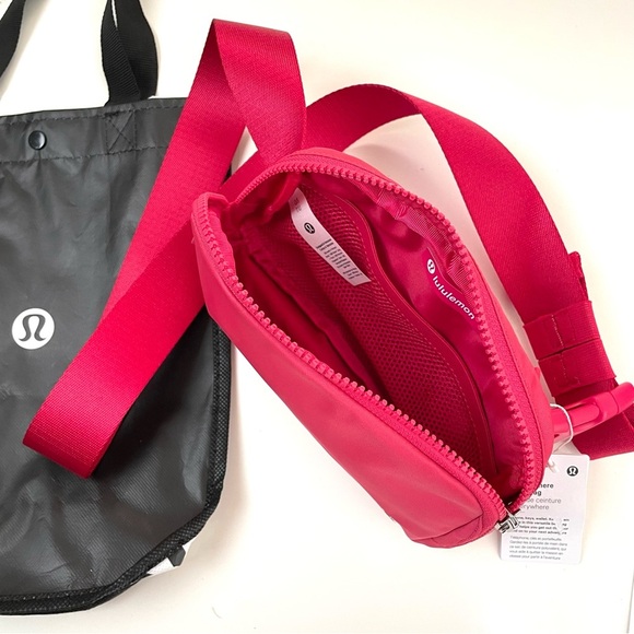 lululemon Everywhere Belt Bag 1L CERI NWT - Picture 12 of 13
